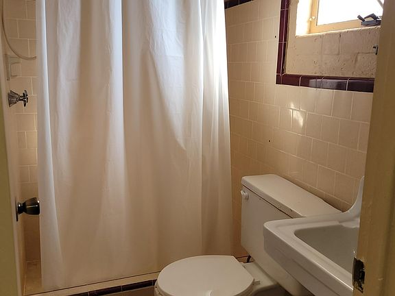 4th image of 854 W Wickenburg Way #5