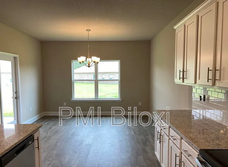 1208 Carraway Cv — Photo 10