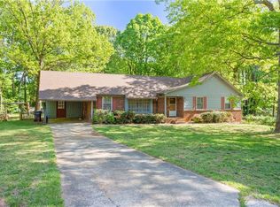 615 Shellhabour Blvd, Rural Hall, NC 27045