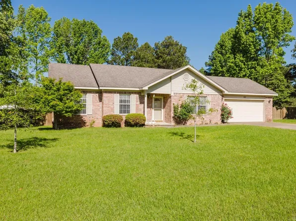 650 Pearl Stone Dr, Lonoke, AR 72086