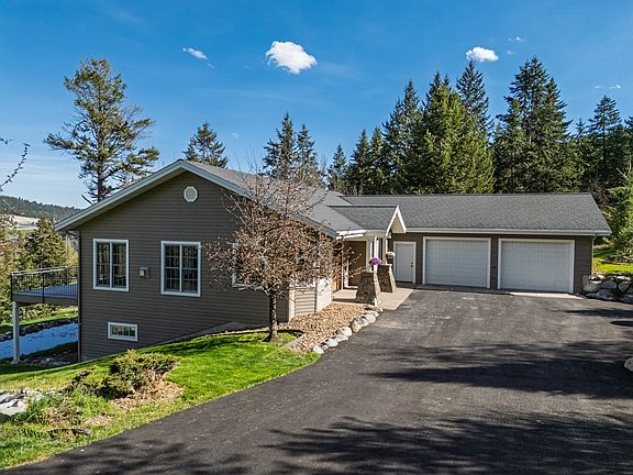 3rd image of 340 Lake Hills Dr