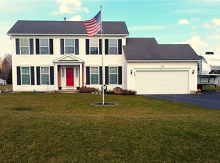 430 Creighton Ln, Rochester, NY 14612