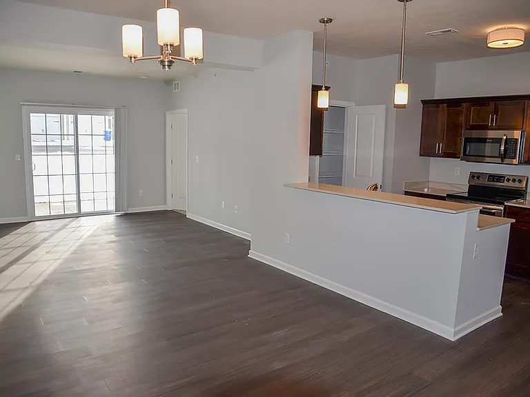 The finishes at 100 Glenmose Road