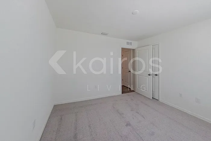 2306 NW 20th Pl — Photo 13
