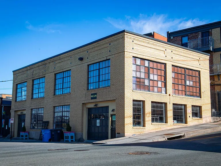302 5th St SW #B — Photo 12