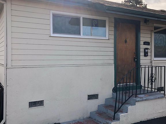 2nd image of 24047 Park St