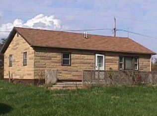 2203 E Deer Creek Dr, Greencastle, IN 46135