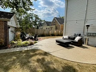 3 bed, 1500 sqft, $2,700 — Photo 4
