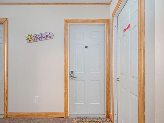 4th image of 4766 Arbor Ave #35