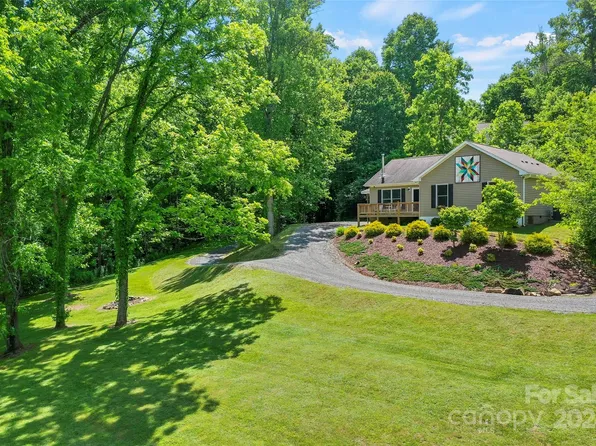 65 Maloney Ln, Clyde, NC 28721