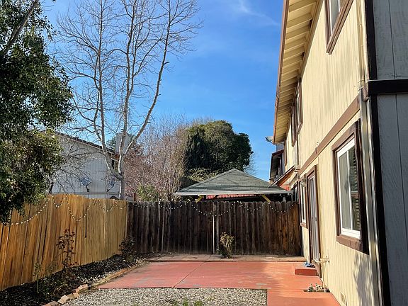 4th image of 8136 Mulberry Pl