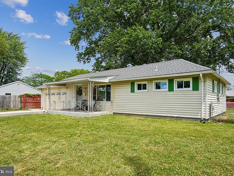 Listing photo 2