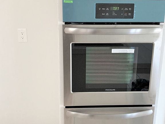 5th image of 3935 W 108th St APT 1