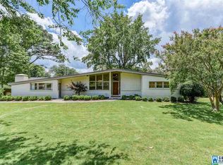 1909 Highfield Dr, Vestavia Hills, AL 35216