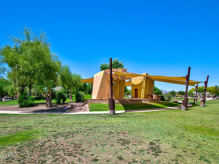 9902 E Tamery Ave — Photo 40