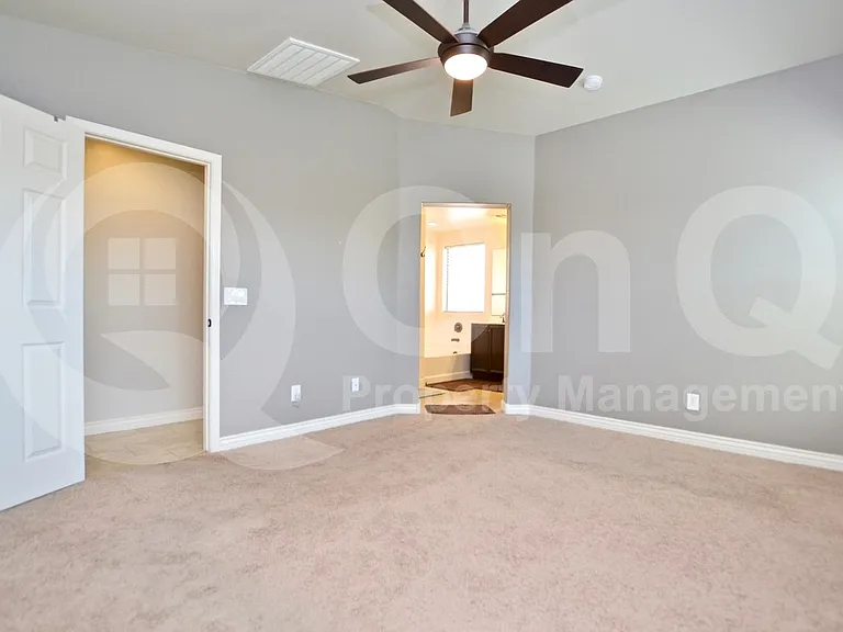 2223 E Hazeltine Way — Photo 9