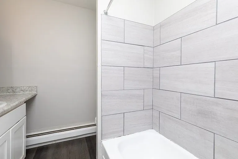 Livingstone Apartment Homes — Photo 9