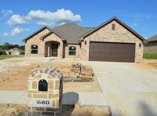 680 Spencer Ln, Tyler, TX 75704