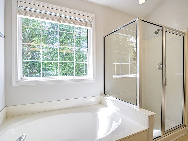 2103 Templeton Gap Dr — Photo 29