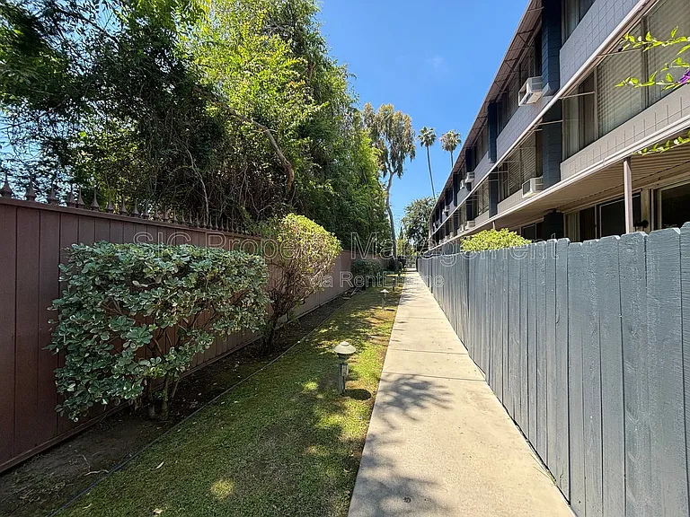 Oakland Summit — Photo 54