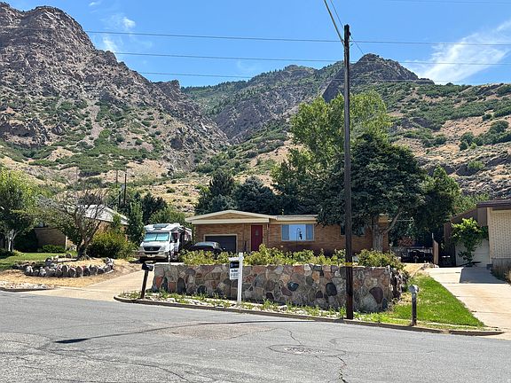 2nd image of 580 Simoron Dr