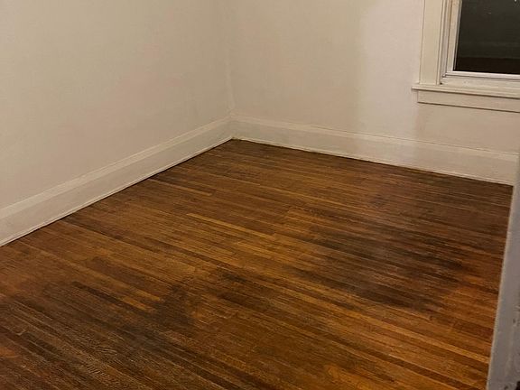 3rd image of 253 Rodney Ave #1