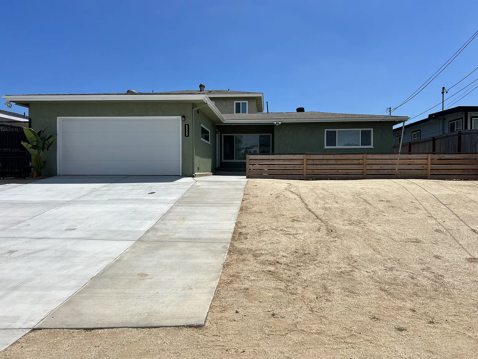 5323 W Falls View Dr — Photo 1