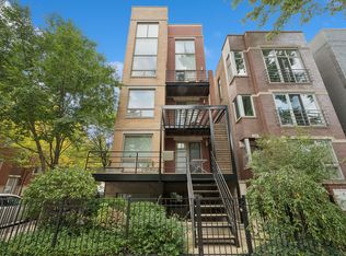 885 N Hermitage Ave #C, Chicago, IL 60622