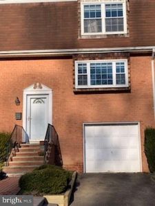 29 Featherbed Ct, Lawrence Township, NJ, 08648