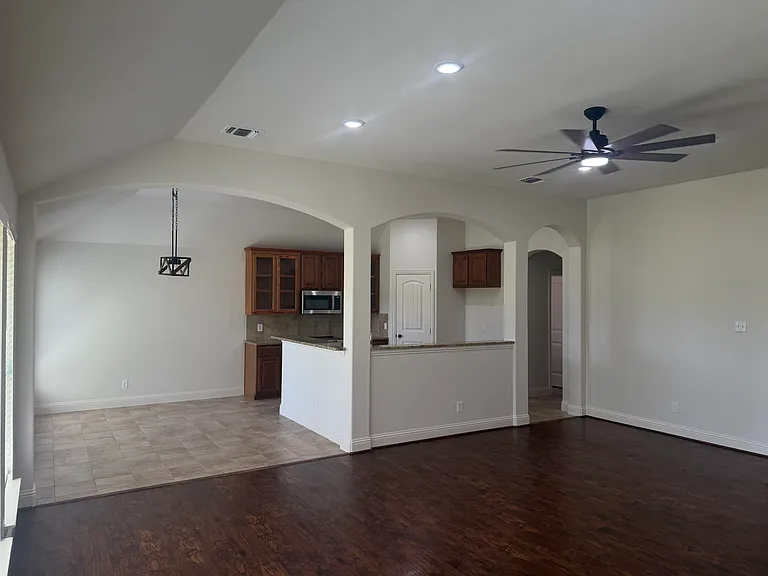 breakfast room