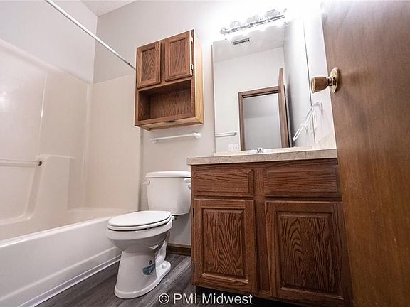 5th image of 3715 N Meridian St APT 3B