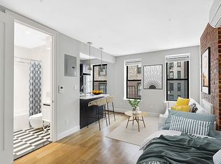218 E 74th St #3C, New York, NY 10021