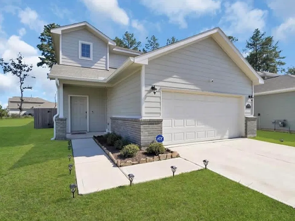 21085 Voyage Ln