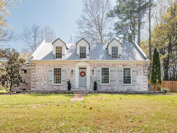 1506 Magnolia Rd, Corinth, MS 38834