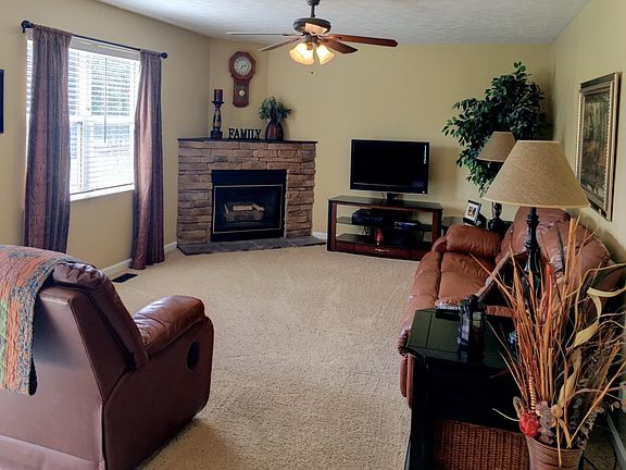 4th image of 6797 Grand Oaks Ct