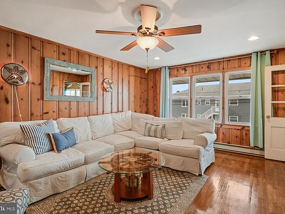 4th image of 808 Saint Louis Ave #3