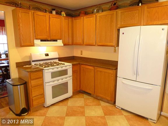 5th image of 6805 Stoneybrooke Ln