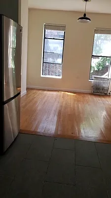 Rented by Chartwell Manhattan Realty | media 3