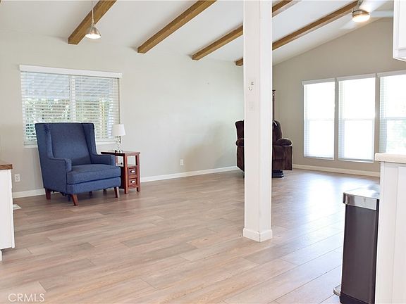 4th image of 10681 Oak St Space 64