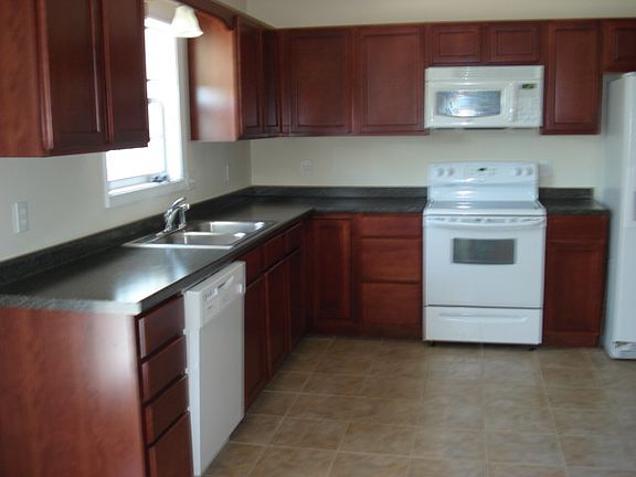5th image of 4038 Rainbow Hill Ln