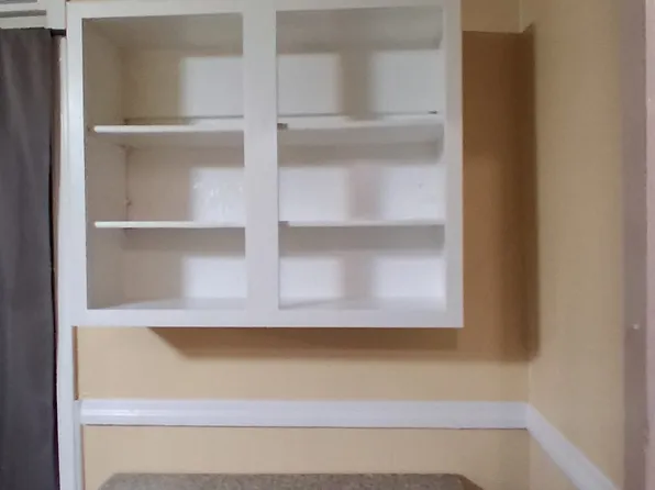 1602 Howard Ave APT 2, Utica, NY 13501