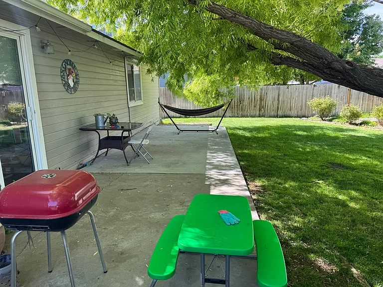 2041 W Swallowtail Pl — Photo 16