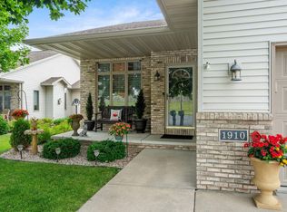 1910 E Sylvan Ave, Appleton, WI 54915