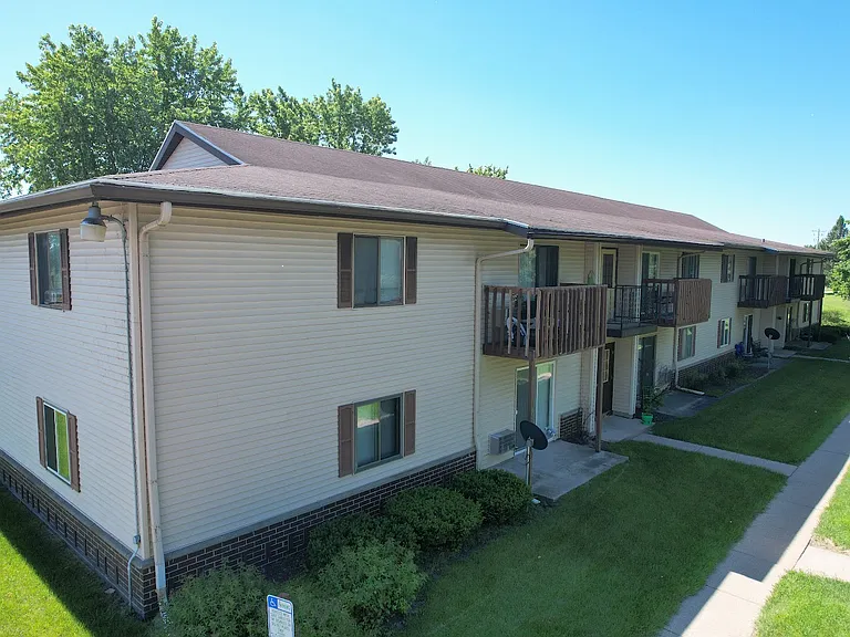 6590 Lake Rd — Photo 16