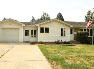 1704 W Acres Rd, Joliet, IL 60435