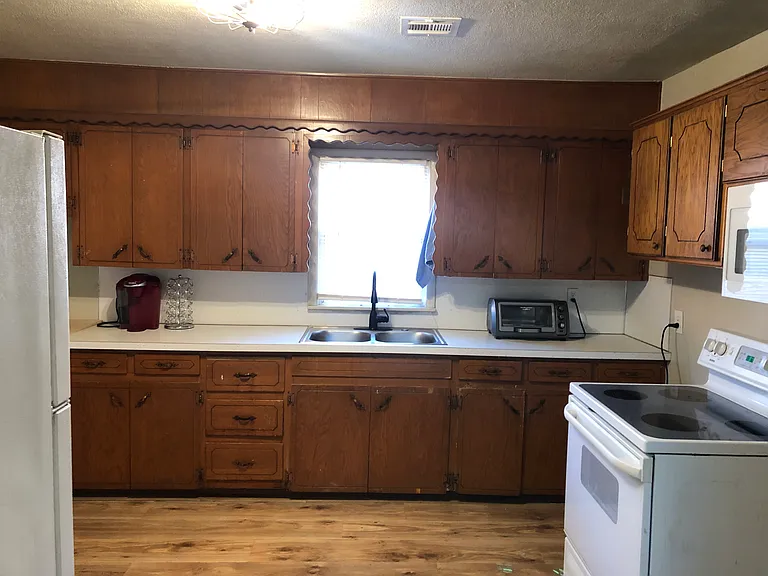 140 W Wayne St — Photo 23