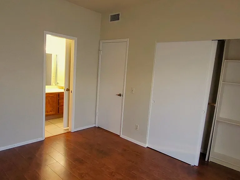 11666 N 28th Dr #287 — Photo 11