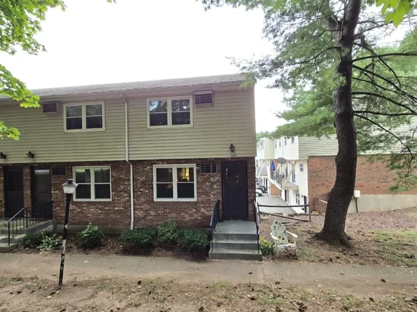 109 Blackstone Village #109, Meriden, CT 06450