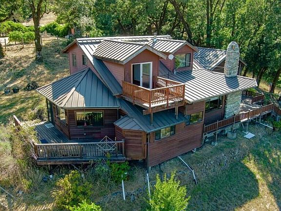 2nd image of 3830 Thomas Rd
