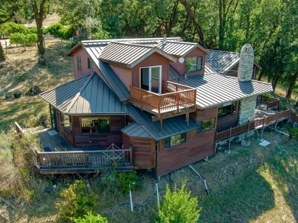 3830 Thomas Rd, Myers Flat, CA 95554